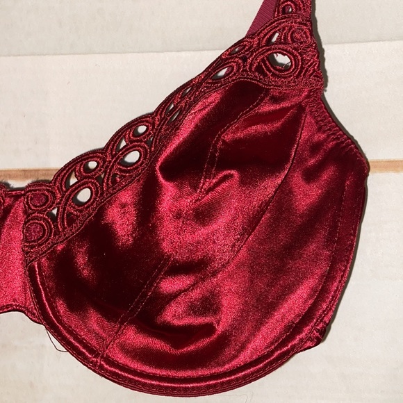 VICTORIA'S SECRET Full Cover VINTAGE Bra Underwire Decorative Details VTG 36B - Picture 3 of 10